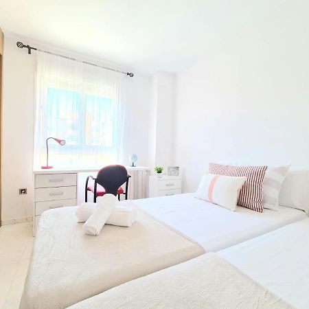Apartamento 3 Dormitorios Malaga Exterior photo