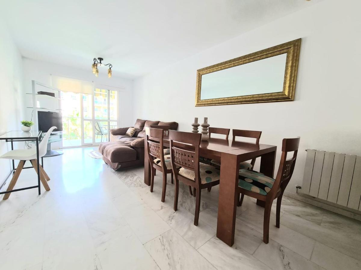 Apartamento 3 Dormitorios Malaga Exterior photo